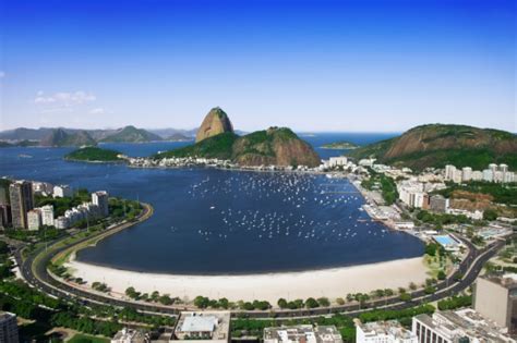 It is a mostly upper middle class and small commerce community, and is loca. Sugarloaf And Botafogo Beach In Rio Stock Photo - Download ...