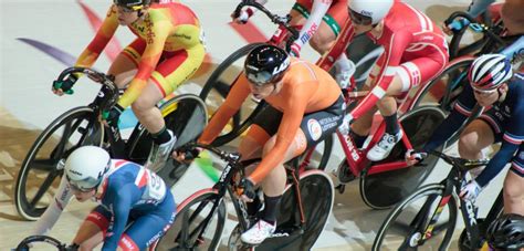 De baansport is één van de oudste vormen van de wielersport. Deense dames veroveren EK-goud op de koppelkoers ...