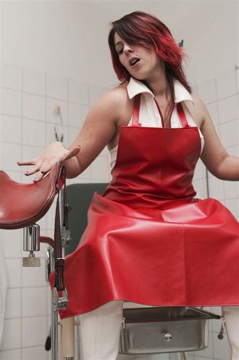 Annette schwarz kinky maid 7 min. PVC apron | Schürze, Metzgerin, Frau