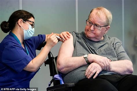 Astrazeneca denies its vaccine is less efficient in the elderly; EU says Pfizer jabs are not linked to death of vaccinated ...