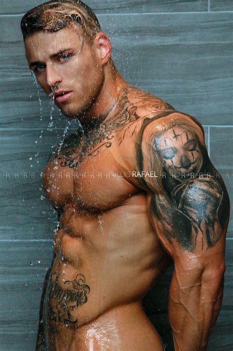 Hot blondie has awesome massage 6 min. he would be almost perfect without the tattoos.....RR ...