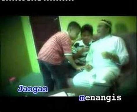 Di pondok kecil akustik  cover  vocal & aransement musik : Di Pondok Kecil - YouTube