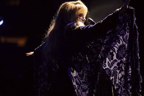 After years of struggling with addiction (during which time she continued to tour and put. Stevie Nicks, 24 Karat Gold (2020) ǀ Bioscoopagenda