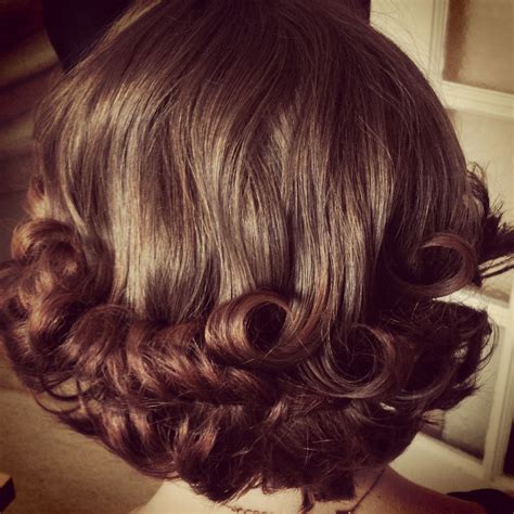 Pin curls are one of the easiest most fuss free ways to get curls and they are a personal favorite of mine. Pin curl set on short hair | Vintage hairstyles tutorial ...