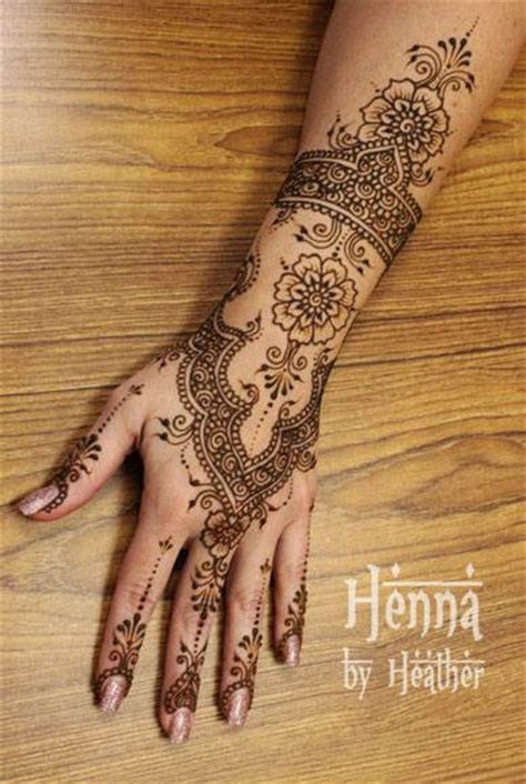 The closer to the edge the better the result. Henna Suplies Free Henna How To Instructions and more from ...