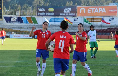 Chilena no es la pionera en el fútbol femenino. Chile logró su segundo triunfo consecutivo en la Copa ...