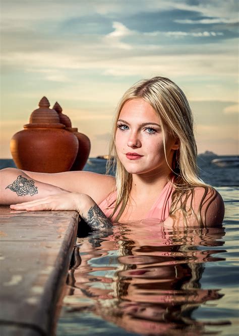 Se vuoi rimanere sempre aggiornato sul programma ideato da. Maak kennis met alle verleidsters van Temptation Island - FHM