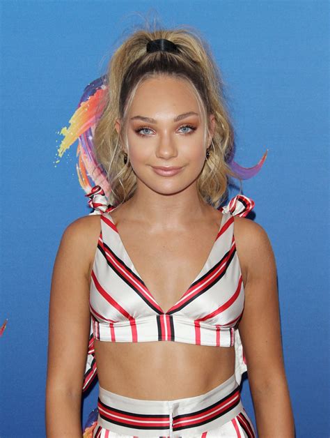 Her latest body stats, however, indicated that she was 5 ft 6 inches tall and weighed about 115 pounds. Starlet Arcade: Maddie Ziegler pictures