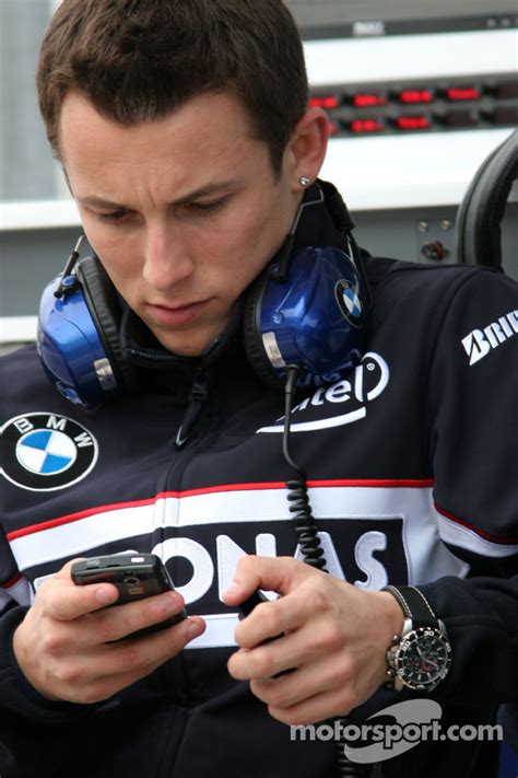 À 38 ans, il a déjà couru aux 24 heures du mans (troisième avec peugeot en 2008 notamment). Christian Klien, BMW Sauber F1 Team, Pitlane, Box, Garage ...