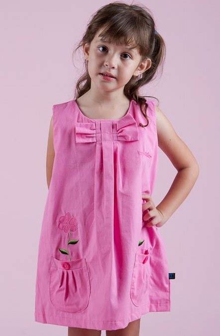 Anda akan dengan mudah menemukan daftar produk impian yang kamu inginkan lengkap dengan spesifikasi dan harganya, jadi akan lebih mudah menentukan pilihan yang sesuai dengan budget yang dimiliki. Model Baju Anak Perempuan yang Lucu dan Menggemaskan - Ide ...