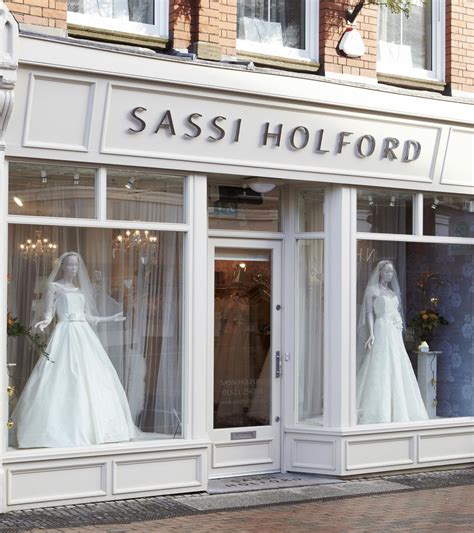 Stores | Sassi Holford