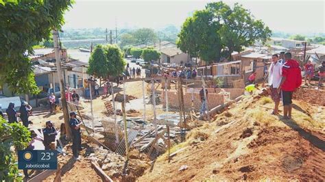 Adauto lima neto assistente de direção: Prefeitura de Ribeirão Preto, SP, desocupa área na ...