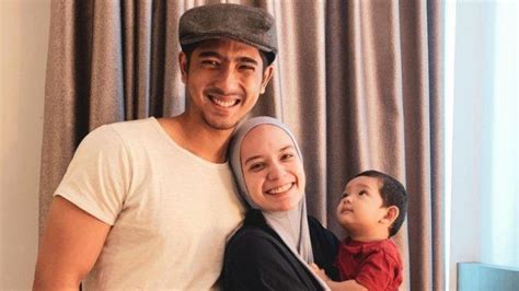 Tanggal lahir putri anne adalah 18 juni 1990, berarti saat ini umurnya adalah 30 tahun gaes. Panggilan Sayang Arya Saloka ke Putri Anne Disorot, Ayu ...