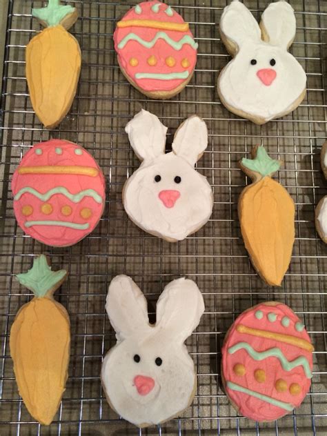 Sugar free and low sugar dessert recipes. Gluten free easter sugar cookies! So simple and delicious | Easter sugar cookies, Gluten free ...