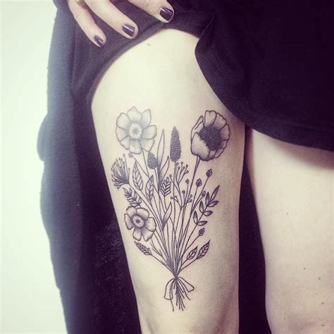 Looking for henna tattoo ideas? Based in Berlin // Tattoo: milenakirsche@gmx.de | Kirsche ...