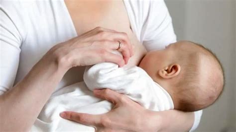 Supplementary feedings in the healthy term breastfed neonate. Beneficios de la lactancia materna en tiempos de COVID-19