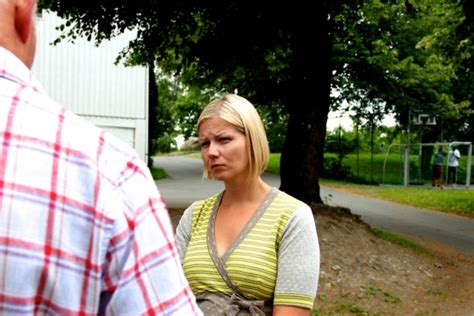 Guri melby (v) overtar som kunnskaps og integreringsminister og odd emil ingebrigtsen (h) blir ny fiskeriminister. Beskytt asylbarna - Venstre