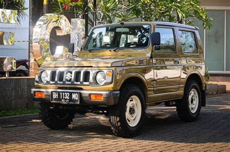 Model ini memang diakui penggunanya punya bantingan suspensi yang lumayan keras. Modifikasi Suzuki Katana Kawinkan Aura Kekinian Jimny dan ...