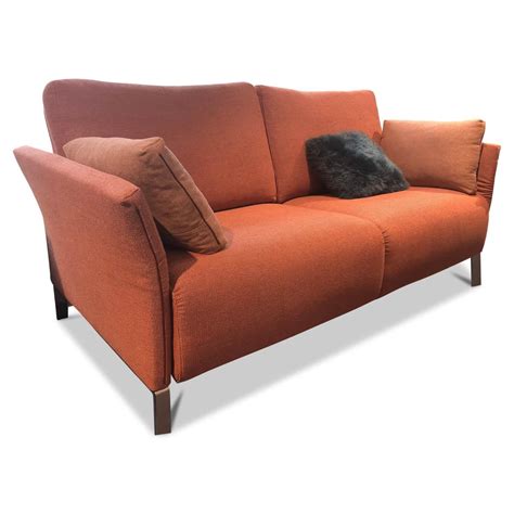 Ein stoff sofa zeichnet sich in erster linie durch das weiche und bequeme material der polsterung und des polsterbezugs aus. Sofa Modena 2,5-Sitzer Leder Stoff 18 Prairie 2022.17 ...