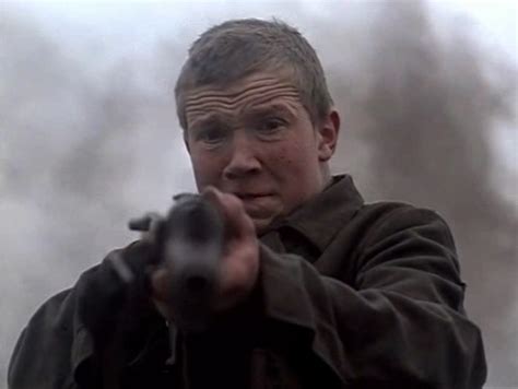 The invasion of a village in byelorussia by german forces sends young florya into the forest to join the weary resistance fighters, against his family's wishes. Best Actor: Alternate Best Actor 1985: Aleksei Kravchenko ...