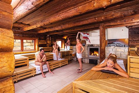 Therme erding ist die größte therme der welt. TE_VitalTherme_Kelosauna_Aufguss-Zeremonie-_1__02.png (750 ...