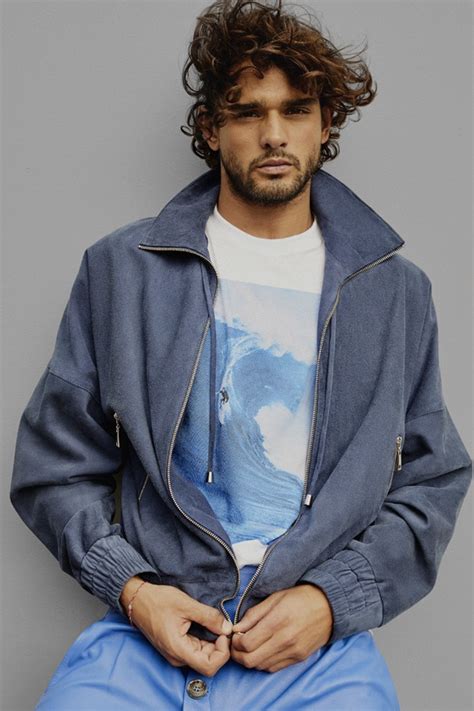 The email you entered isn't valid. Marlon Teixeira é o rosto do resort com pegada surf da ...