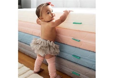 A baby mattress purpose is to create a safe, comfortable surface that is supportive for your infant to rest on. Safe & Breathable Crib Mattress | Newton Baby in 2020 ...