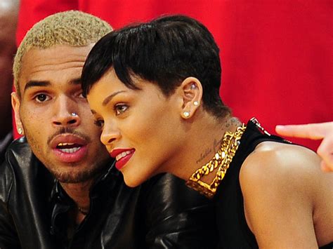 Some of my other blogger buddies may beg to the court has released the officer's report from the night chris brown beat up rihanna which. Chris Brown and Rihanna attend Christmas Day Lakers game ...