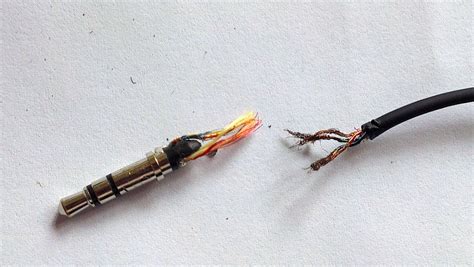 These types of audio jacks does not support stereo sound and microphone, which means there is no left and right. 3.5 Mm Jack Wiring Diagram - Diagram Stream