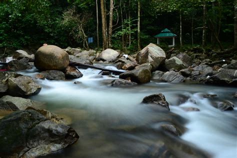 Satu lagi tempat menarik di kelantan yang boleh dikategorikan sebagai bersejarah ialah jambatan keretapi guillemard yang merentasi sungai. Jeram Linang, Pasir Putih, Kelantan Darul Naim. | Di sini ...