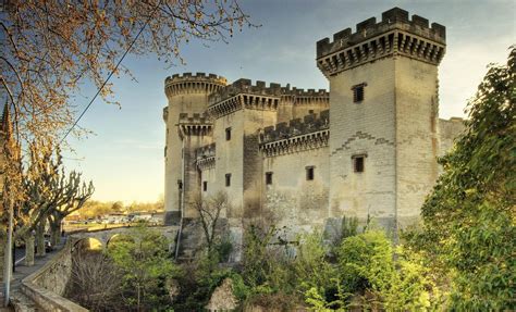 Situated on the left bank of the rhône river opposite beaucaire, the town is associated with a legendary monster, la tarasque, which was said to have ravaged the region until it was tamed by sainte marthe. Tarascon, France. The current castle of Tarascon was ...