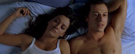 Im basler stadtteil gundeli, in der nähe des tellplatzes, eröffnet linda am 27. Cine en tu cara: L'ultimo bacio - 2001