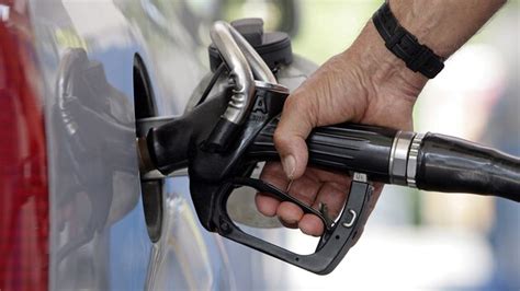 Tankstellen dürfen ihre preise für benzin und diesel nur einmal pro tag um 12 uhr erhöhen. Sprit-Vergleich in ganz Deutschland: Wann und wo Benzin am ...