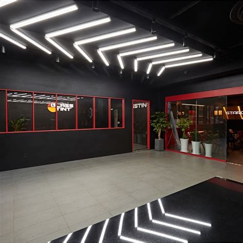 Maybe you would like to learn more about one of these? car tuning shop interior 썬팅샵인테리어 카센터 정비소 인테리어디자인 ...