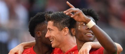 Bramka lewandowskiego w meczu z fc augsburg #lewandowski #bundesliga. Kolejna bramka Lewandowskiego w Bundeslidze. Strzelił ich ...