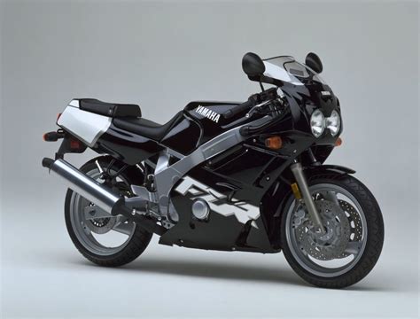 In this clip, francesca robinson takes a look at the yamaha fzs600 fazer while a potential buyer takes to the road on one to. YAMAHA FZR 600 1998 | Yamaha fzr 600, Yamaha, Yamaha fz