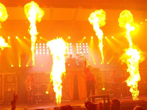 Getadelt wird wer schmerzen kennt. Rammstein | rammstein feuer frei | ╨рь°Єрщэ