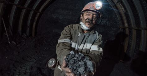 Добывать уголь и руды разных металлов человек начал с древних времен, однако по большей части в хозяйственных и производственных целях веками использовались. 10 самых стрессовых профессий