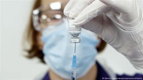 Typically, the side effects of the johnson & johnson vaccine are similar to those who had one of the mrna (moderna) vaccine. Vaccine Corona / Covid Vaccine Cdc Should Warn People The Side Effects From Shots Won T Be Walk ...