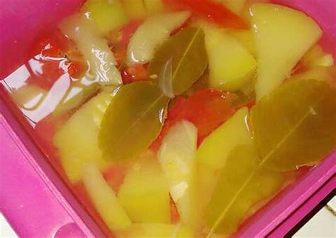 2 bamer 2 baput 3 lembar daun salam 2 buah labu siam dikupas bersih cuci dan potong2 2 jagung kupas. Resep Sayur Bening Labu oleh Rahmaniar - Cookpad