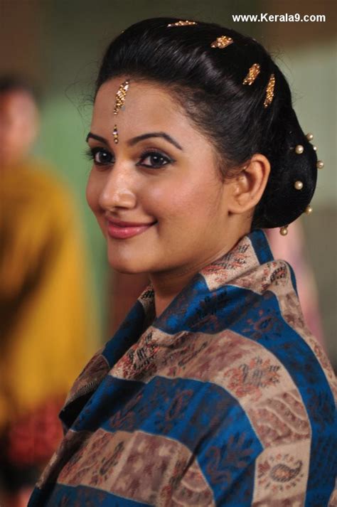 Watch the latest episode of the popular malayalam serial that airs on surya tv. .: Aswathy Ashok Hot malayalam Actress