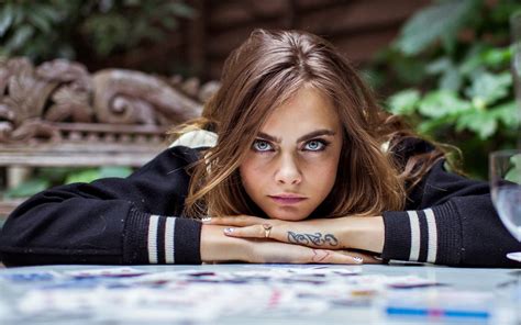 High definition and resolution pictures for your desktop. Die 81+ Besten Cara Delevingne Wallpapers