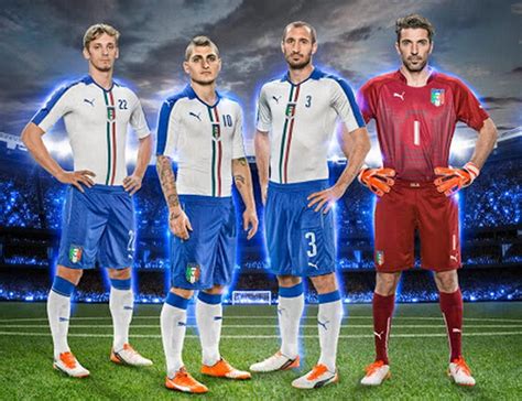 ¡saludos y buen fin de semana! El chat de Fútbol: Nueva Puma camiseta Italia Lejos ...