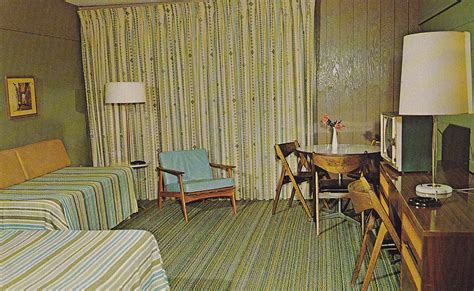 Weekly hotels with kitchenettes in milton fl florida map florida. Coronado Motor Hotel Fort Walton Beach FL | Back of ...