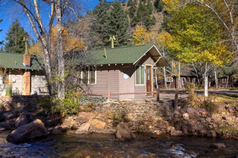 River spruce is an incredible place to visit any time of the year. Book Fern Lake Cottage, Estes Park, Colorado - All Cabins