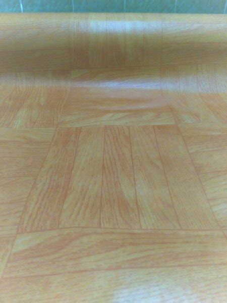 Lantai motif kayu tersedia dalam beberapa jenis seperti lg supreme dengan ketebalann 1,8 mm , harga karpet vinyl palace dan supreme jual vinyl lg palace motif kayu harga murah dengan volume 50m2 per roll. Harga Karpet Lantai Plastik