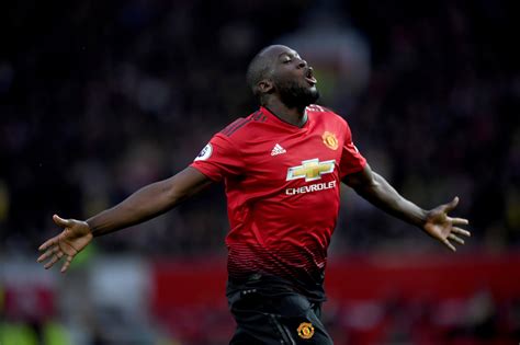 The belgian striker, who celebrates his 28th birthday on thursday, has just helped inter milan secure the serie a title. Manchester United should rinse Inter Milan for Romelu Lukaku