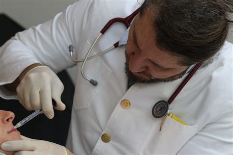 Ironically, botox is a type a botulinum neurotoxin (bont/a), and just one of the many different types of botulinum neurotoxins. Lippen aufspritzen Hyaluronsäure Kosten - Mc Aesthetics in ...