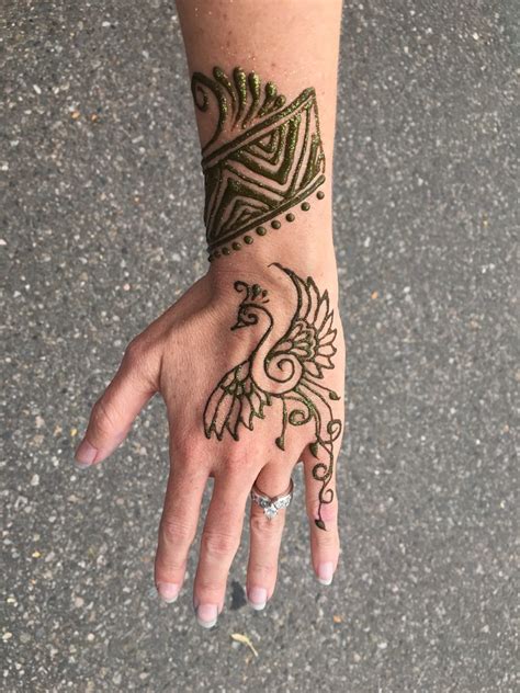 Natural henna needs lot of care to get dark color but black henna leaves black stain without any care at all & moisture doesn't effect the stain either. Beautiful Henna Tattoo Designs and How to Take Care of ...