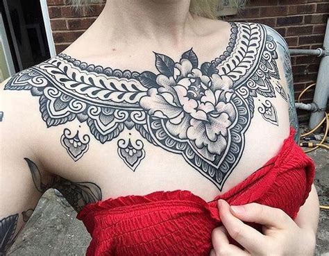 You may choose whatever style or size you like. 300+ Beautiful Chest Tattoos For Women (2021) Girly ...